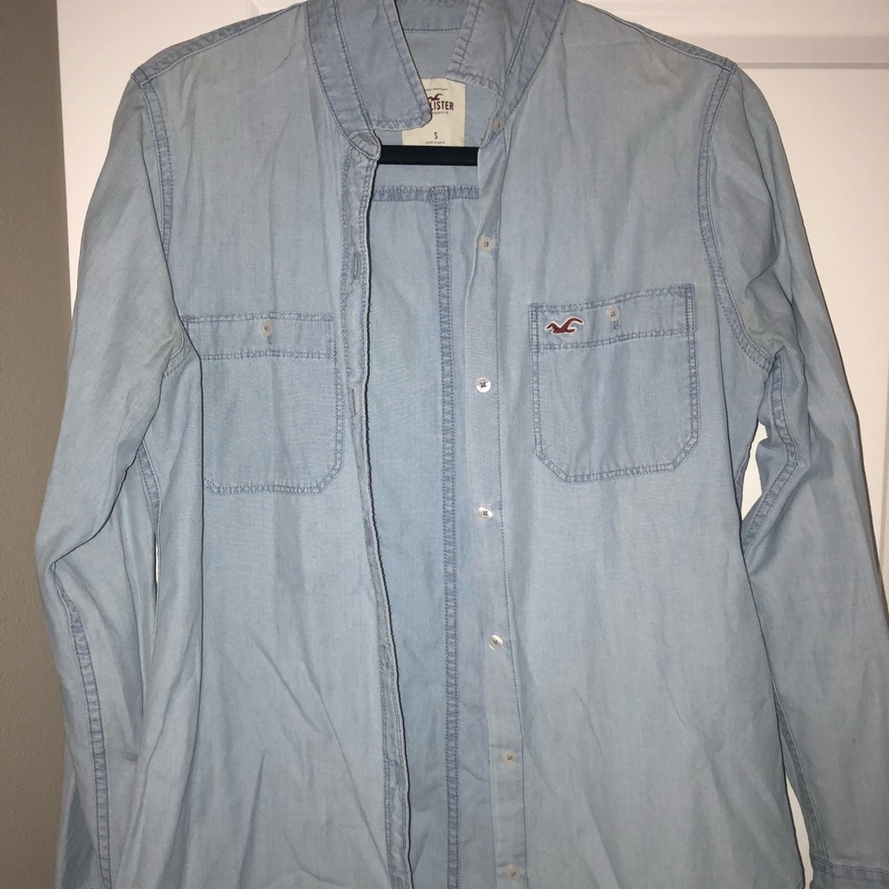 Hollister denim button up shirt